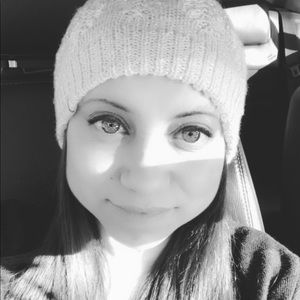 Meet your Posher, Yolanda